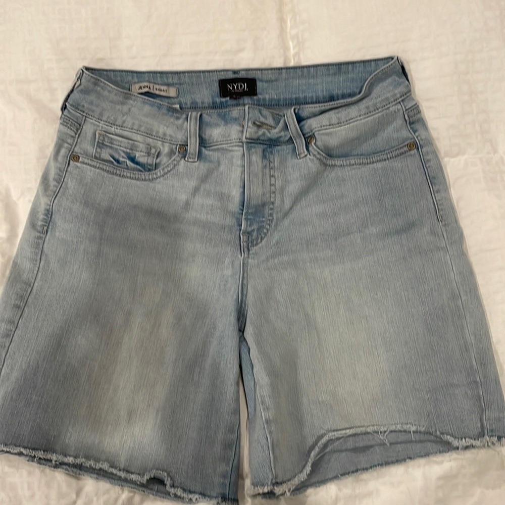NYDJ jean shorts size 6